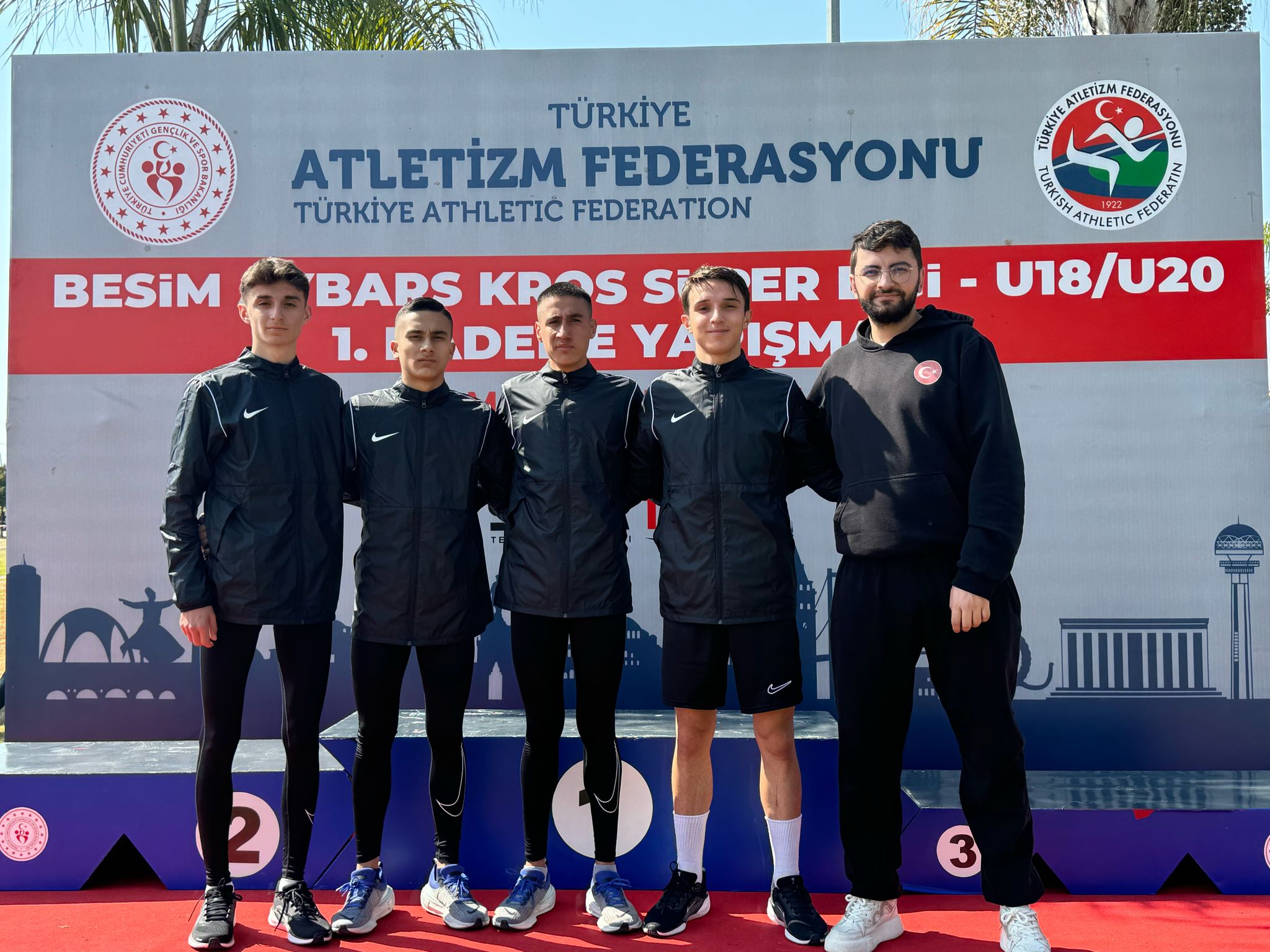 Nevşehir Belediyesi SK Atletleri T&uuml;rkiye İkincisi
