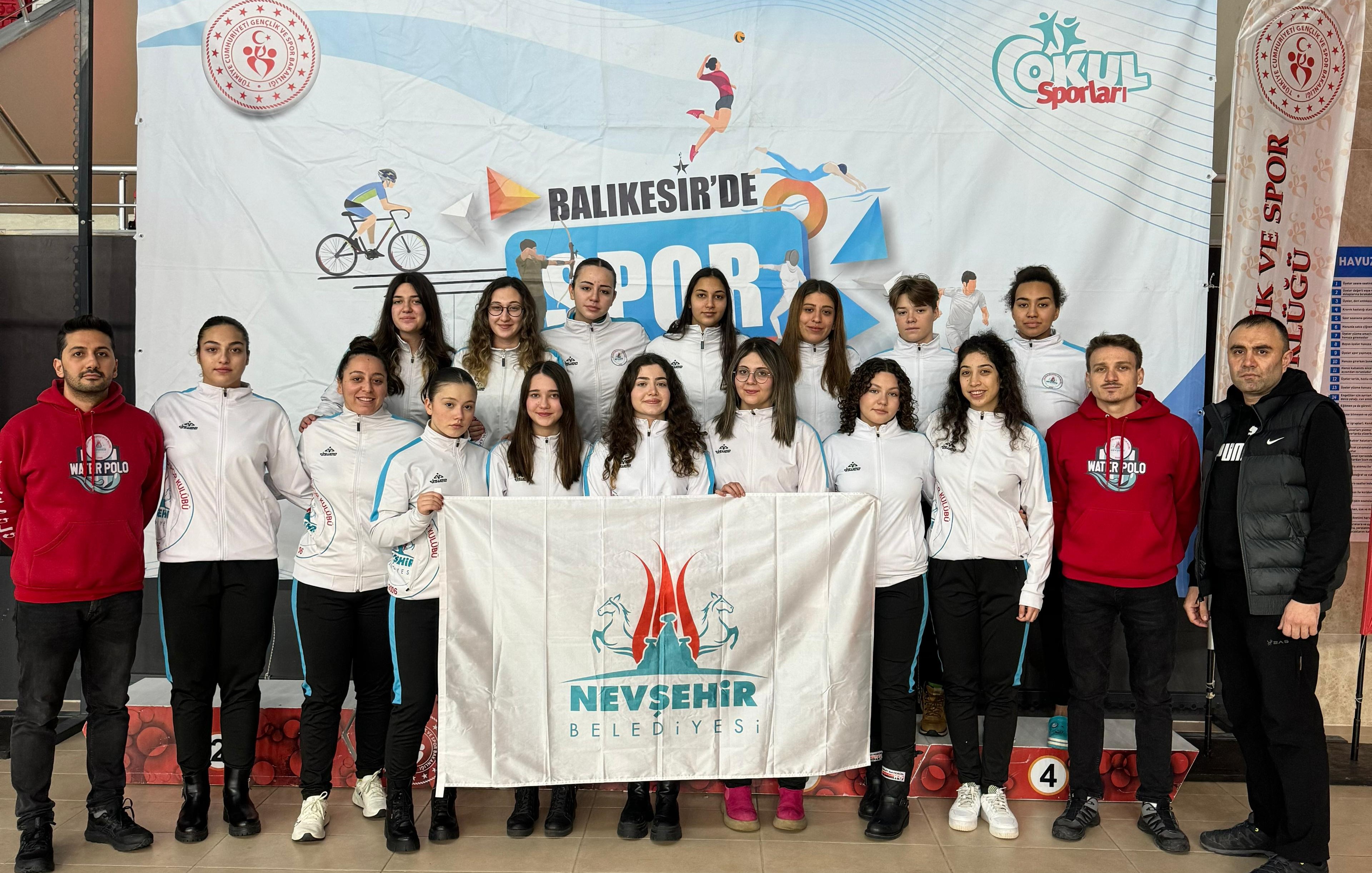 Nevşehir Belediyesi Kadın Sutopu Takımı Playoff&rsquo;ta