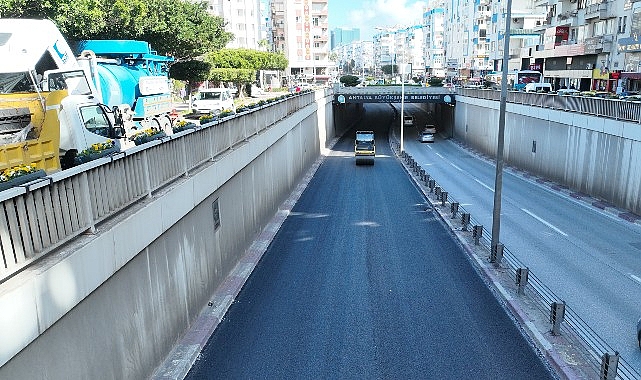 100. Yıl Bulvarı&rsquo;nda altı etaplı &ccedil;alışmanın &uuml;&ccedil;&uuml;nc&uuml; etabı tamamlandı