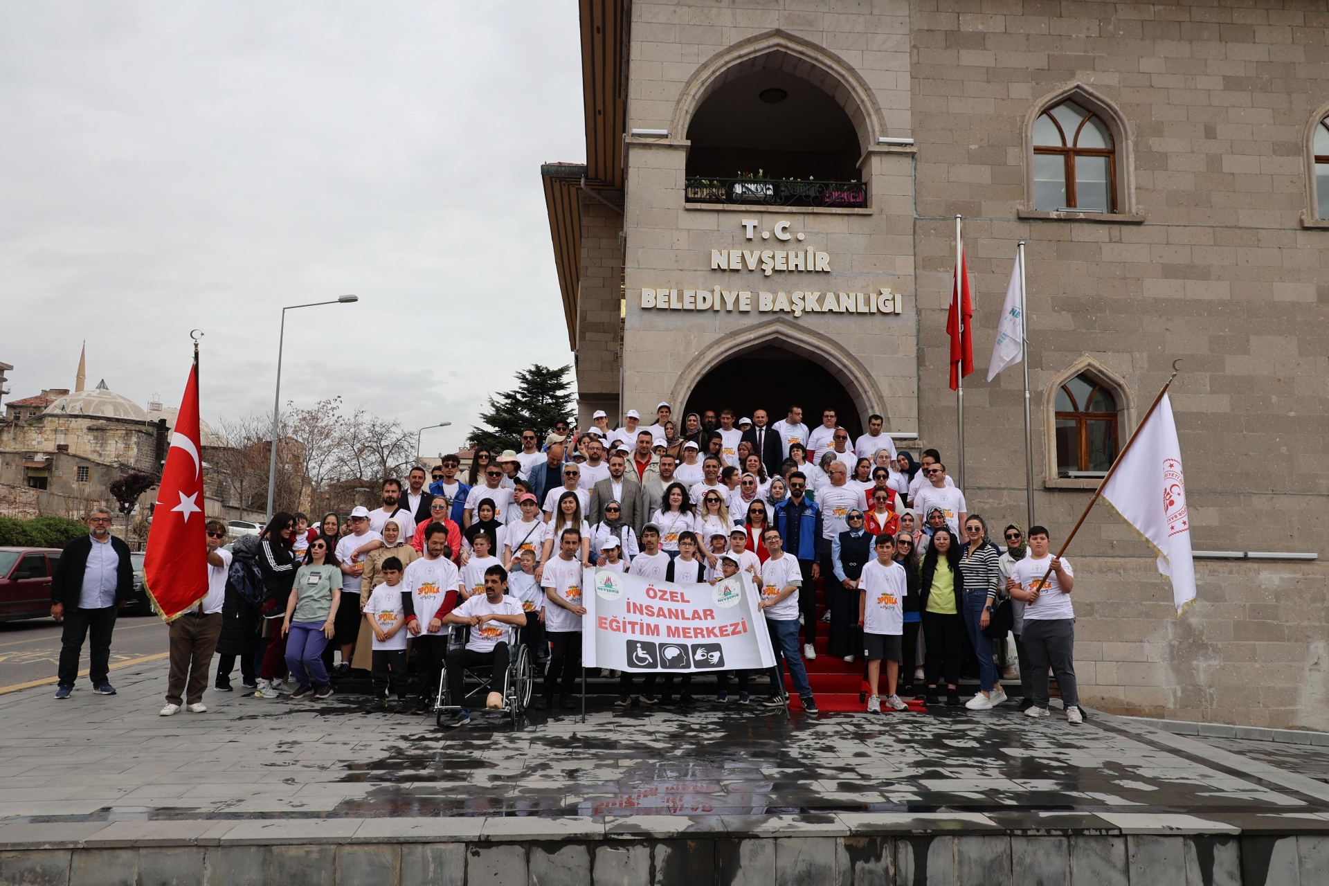Nevşehir'de &Ouml;zel Sporcular Şenliği Coşkusu