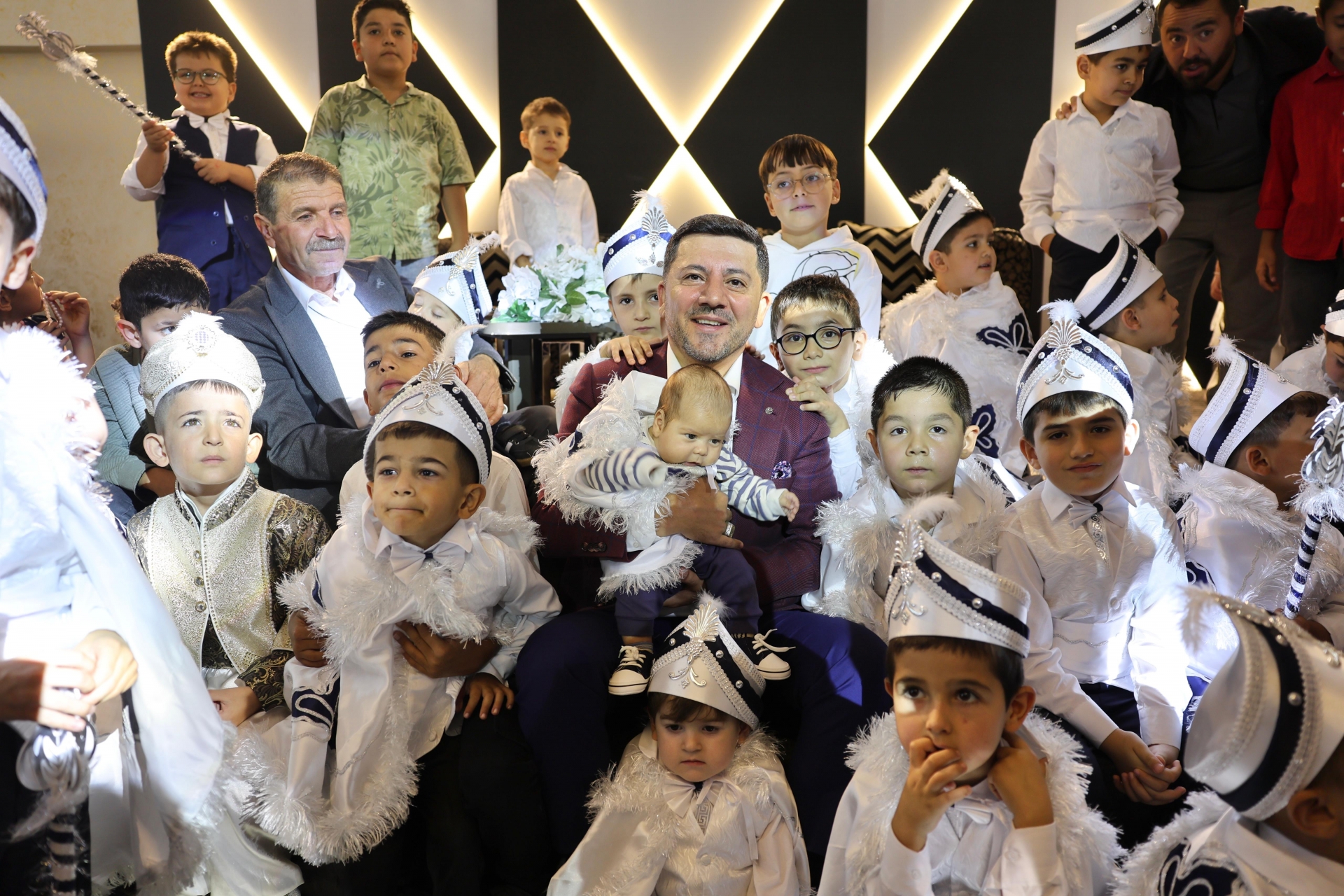 Nevşehir'de Geleneksel S&uuml;nnet Ş&ouml;leni Coşkusu
