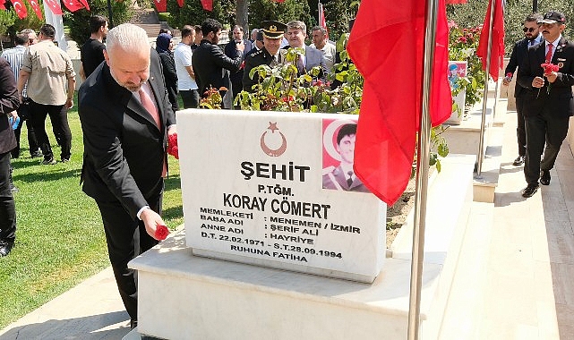15 Temmuz şehitleri Menemen&rsquo;de t&ouml;renle anıldı