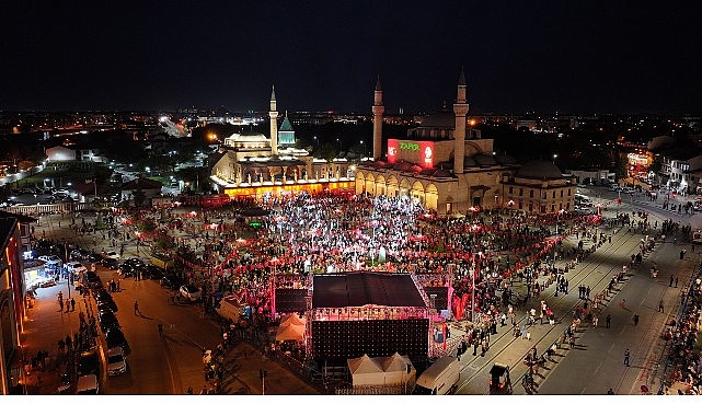 15 Temmuz&rsquo;un 9. Yılında Konyalılar Mevlana Meydanı&rsquo;nda Buluştu