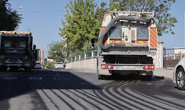2000 Evler ve Emek Mahallesi&rsquo;nde Detaylı Temizlik &Ccedil;alışması