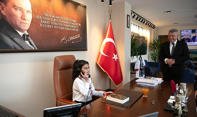23 Nisan Coşkusu G&uuml;zelbah&ccedil;e&rsquo;de Dolu Dolu Yaşandı