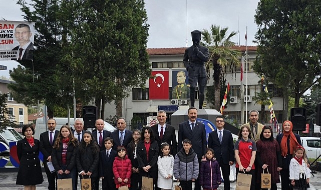 23 Nisan Ulusal Egemenlik ve &Ccedil;ocuk Bayramı G&ouml;lc&uuml;k&rsquo;te T&ouml;renle Kutlandı