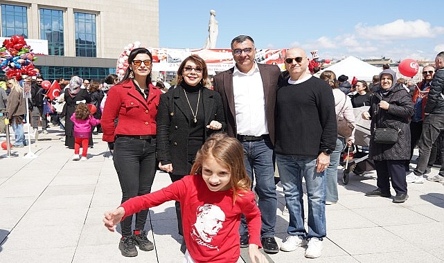 23 Nisan Ulusal Egemenlik ve &Ccedil;ocuk Bayramı&rsquo;nda Şehir Tiyatroları&rsquo;nın Sahneleri &Ccedil;ocuklar İ&ccedil;in A&ccedil;ıldı