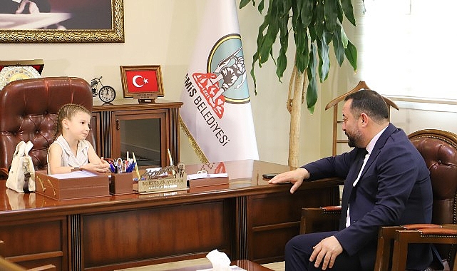 23 Nisan&rsquo;da Başkanlık Koltuğuna Esila Oturdu