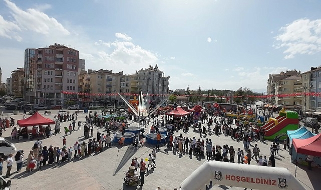 23 Nisan&rsquo;da &ccedil;ocuklar doyasıya eğlendi