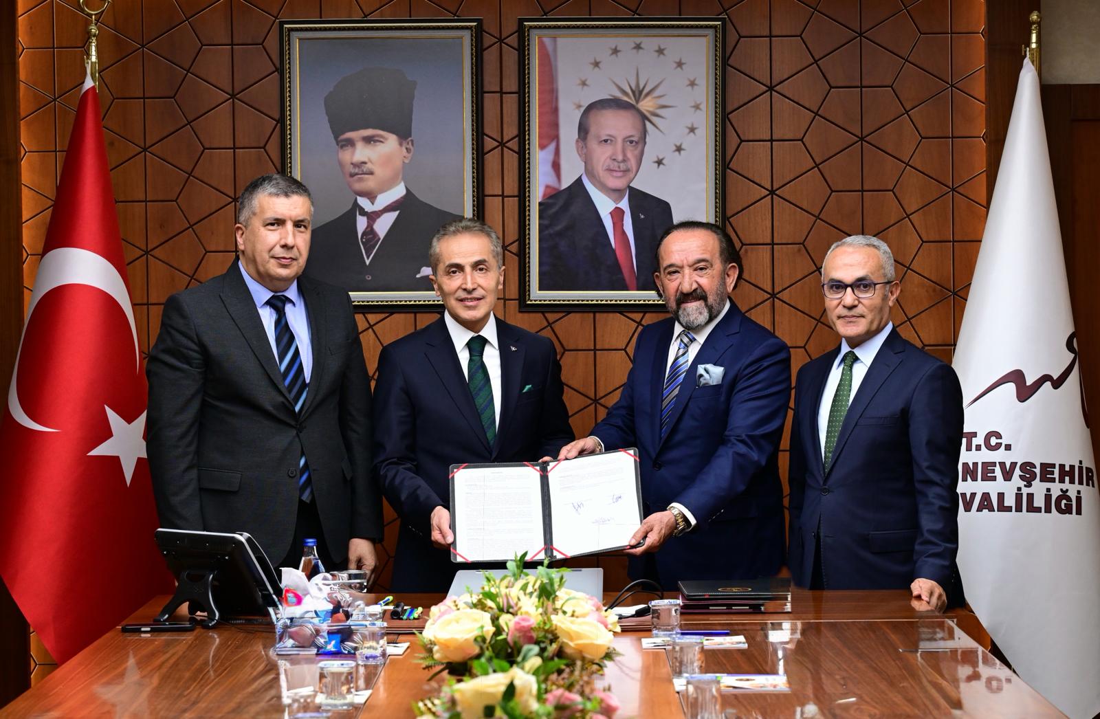 Acıg&ouml;l&rsquo;e Yeni Aile Sağlığı Merkezi İ&ccedil;in İmzalar Atıldı