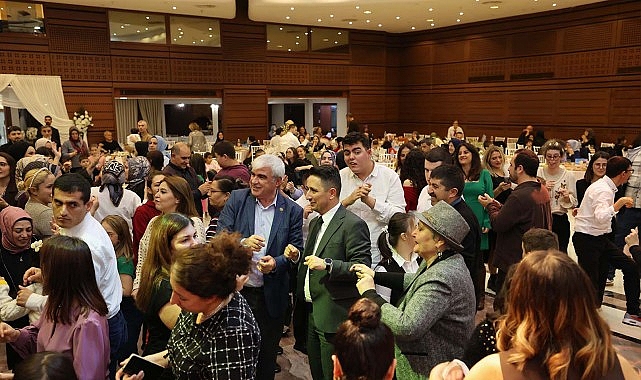 3 Aralık D&uuml;nya Engelliler G&uuml;n&uuml;&rsquo;nde K&uuml;&ccedil;&uuml;k&ccedil;ekmece&rsquo;de Anlamlı Buluşma
