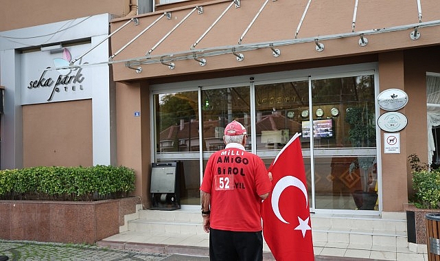 52 yıllık milli sevdaya B&uuml;y&uuml;kşehir'den sıcak ağırlama