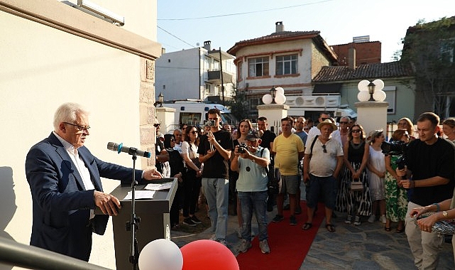 6. Burhaniye Kitap Fuarı&rsquo;nda İkinci G&uuml;n Tamamlandı
