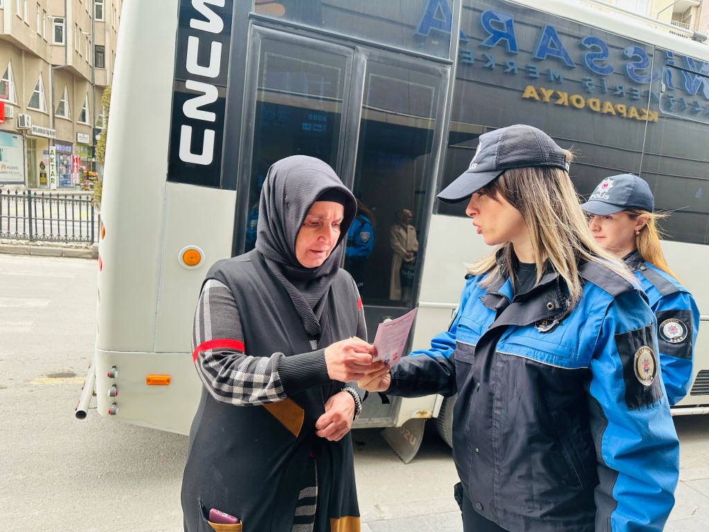 Nevşehir Polisi'nden Topluma Y&ouml;nelik Bilgilendirme &Ccedil;alışmaları