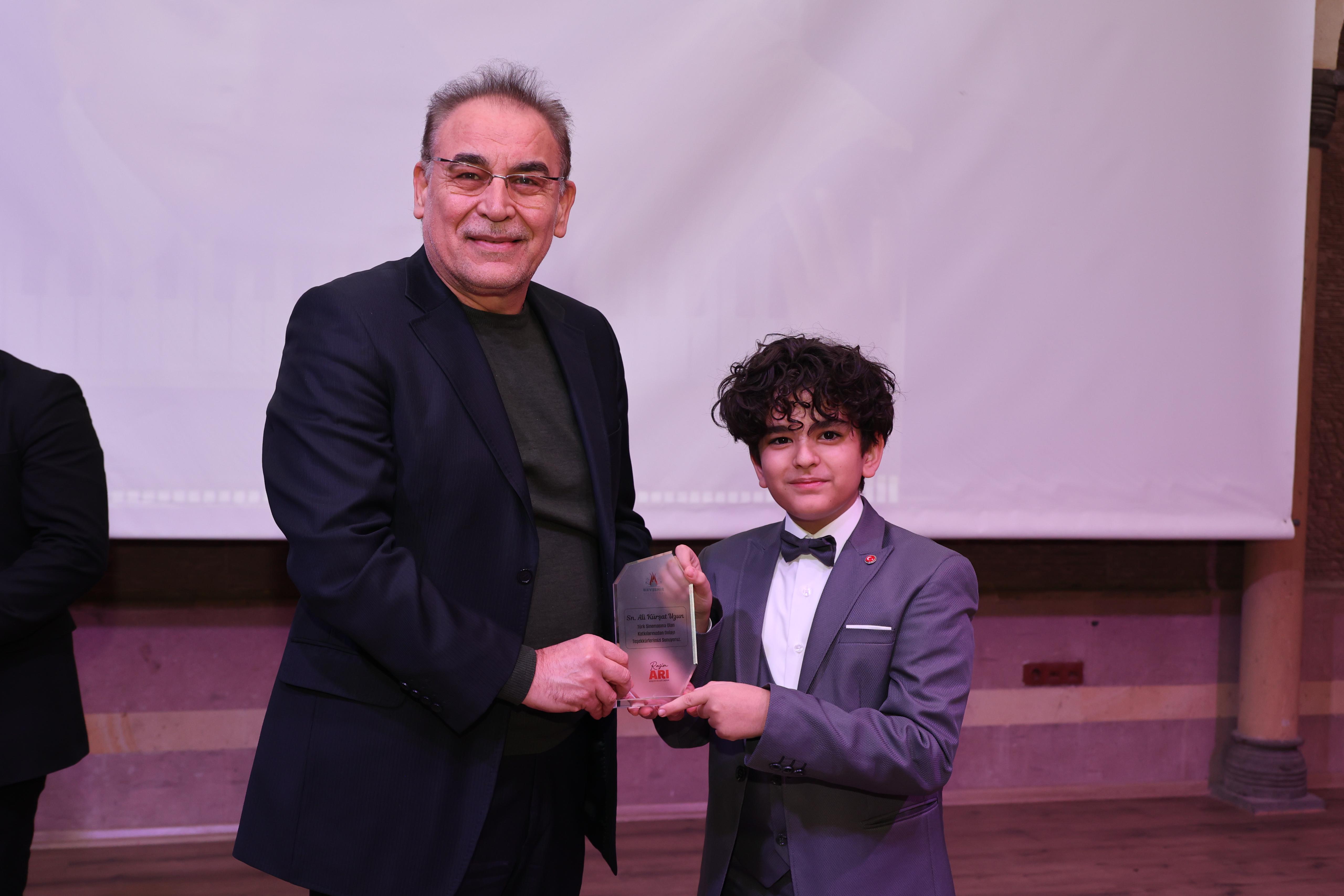 "Dedemin G&ouml;zyaşları" Filmi B&uuml;y&uuml;k Beğeni Aldı