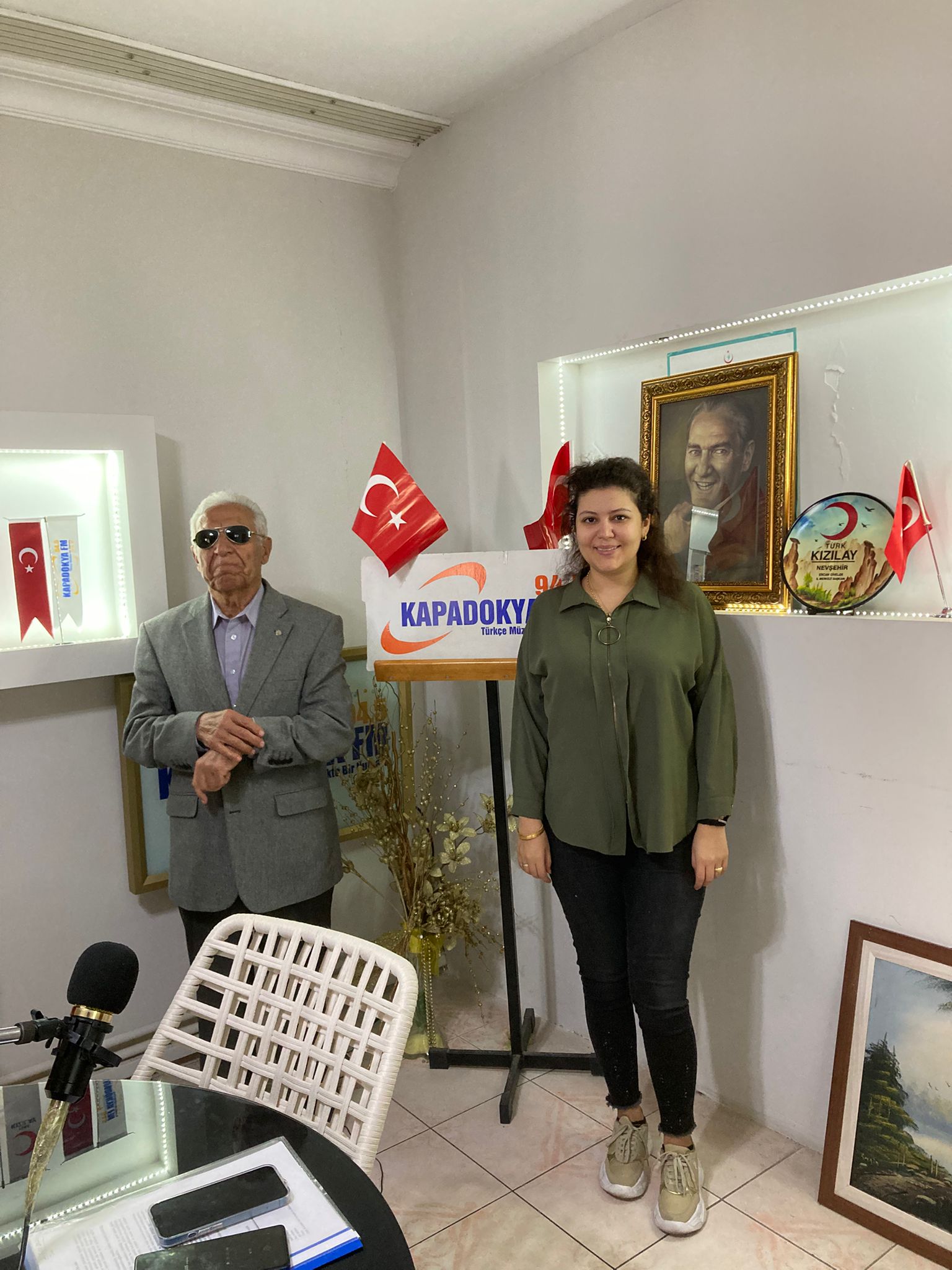 &Ouml;mer Kavak ve Psikolog Hande Karaman &ccedil;ocuklarda ve ergenlerde davranış ve uyum bozuklukları ile ilgili programı.