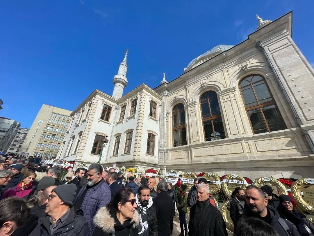 Başkan Sarıtaş, Edip Akbayram&rsquo;ın Cenaze T&ouml;renine Katıldı