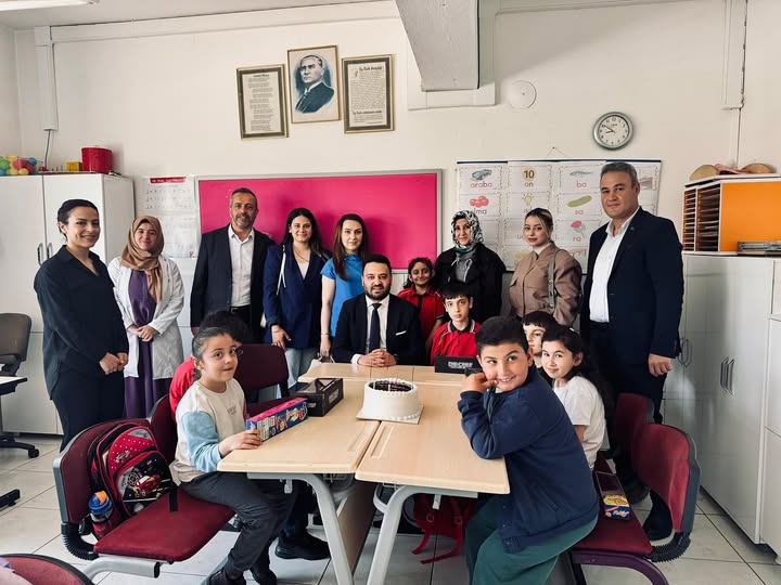 AK Parti Nevşehir'den &Ouml;zel &Ouml;ğrencilere Anlamlı Ziyaret