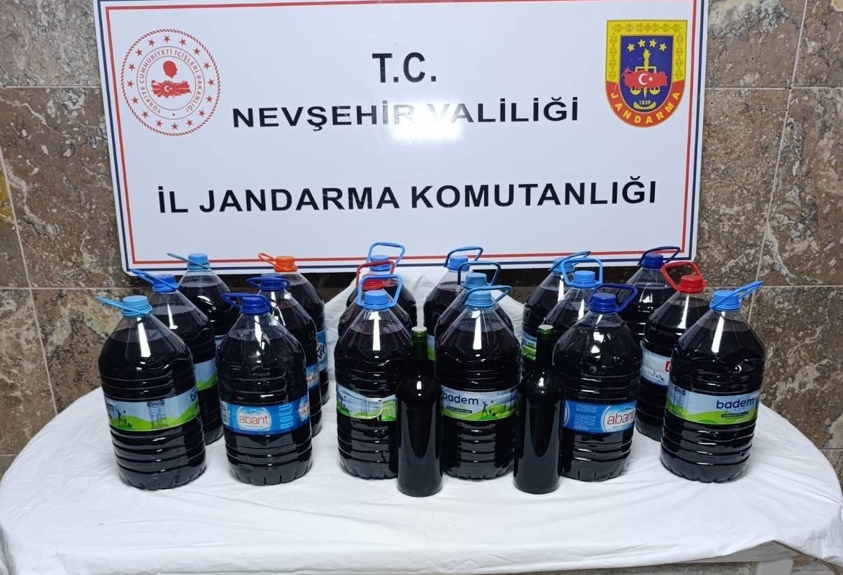 &Uuml;rg&uuml;p'te Yol Kontrol&uuml;nde 90 Litre Ka&ccedil;ak Alkol Yakalandı