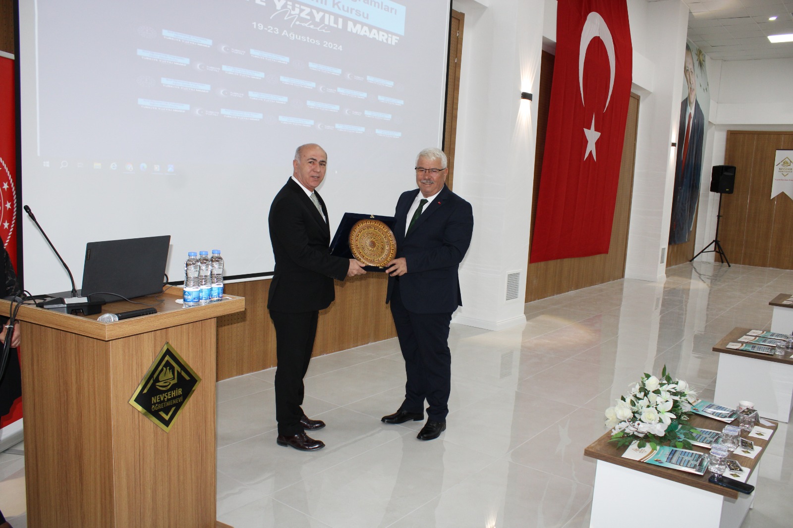 T&uuml;rkiye Y&uuml;zyılı Maarif Modeli Sınıf &Ouml;ğretmenliği Eğitici Eğitimi Nevşehir'de Başladı