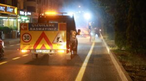 CADDE VE BULVARLARDA YOL &Ccedil;İZGİLERİ YENİLENİYOR