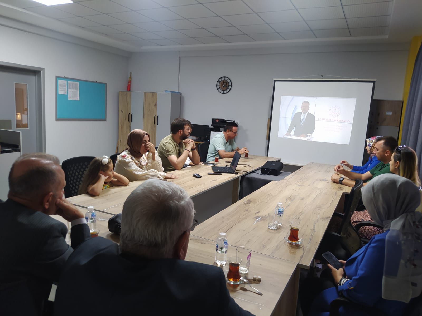MİLLİ EĞİTİM BAKANI SAYIN PROF. DR. YUSUF TEKİN, ''&Ouml;ĞRETMENLERİN MESLEKİ &Ccedil;ALIŞMA D&Ouml;NEMİ'' KAPSAMINDA &Ouml;ĞRETMENLERE HİTAP ETTİ
