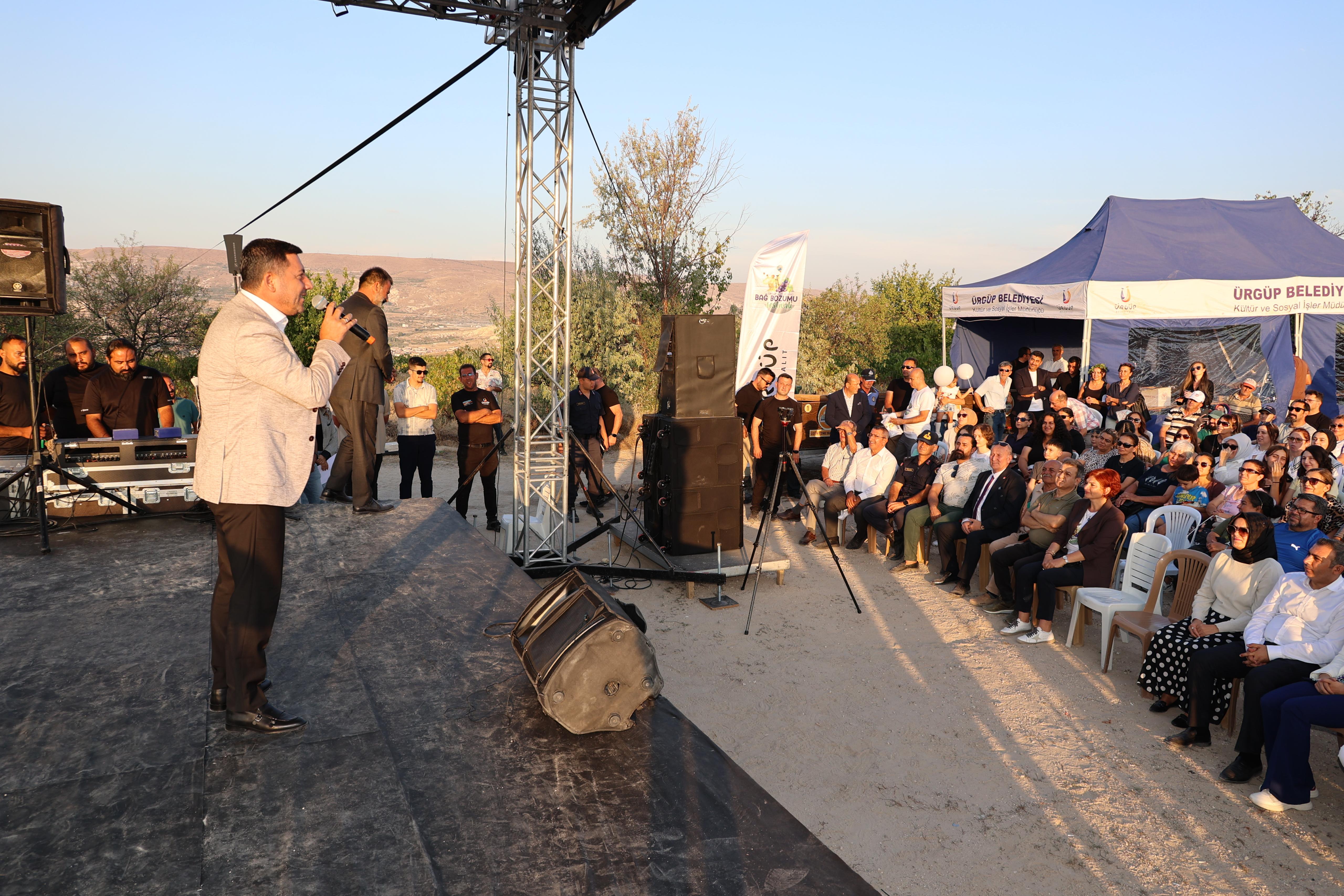 RASİM ARI, 52. ULUSLARARASI &Uuml;RG&Uuml;P BAĞ BOZUMU FESTİVALİ&rsquo;NE KATILDI