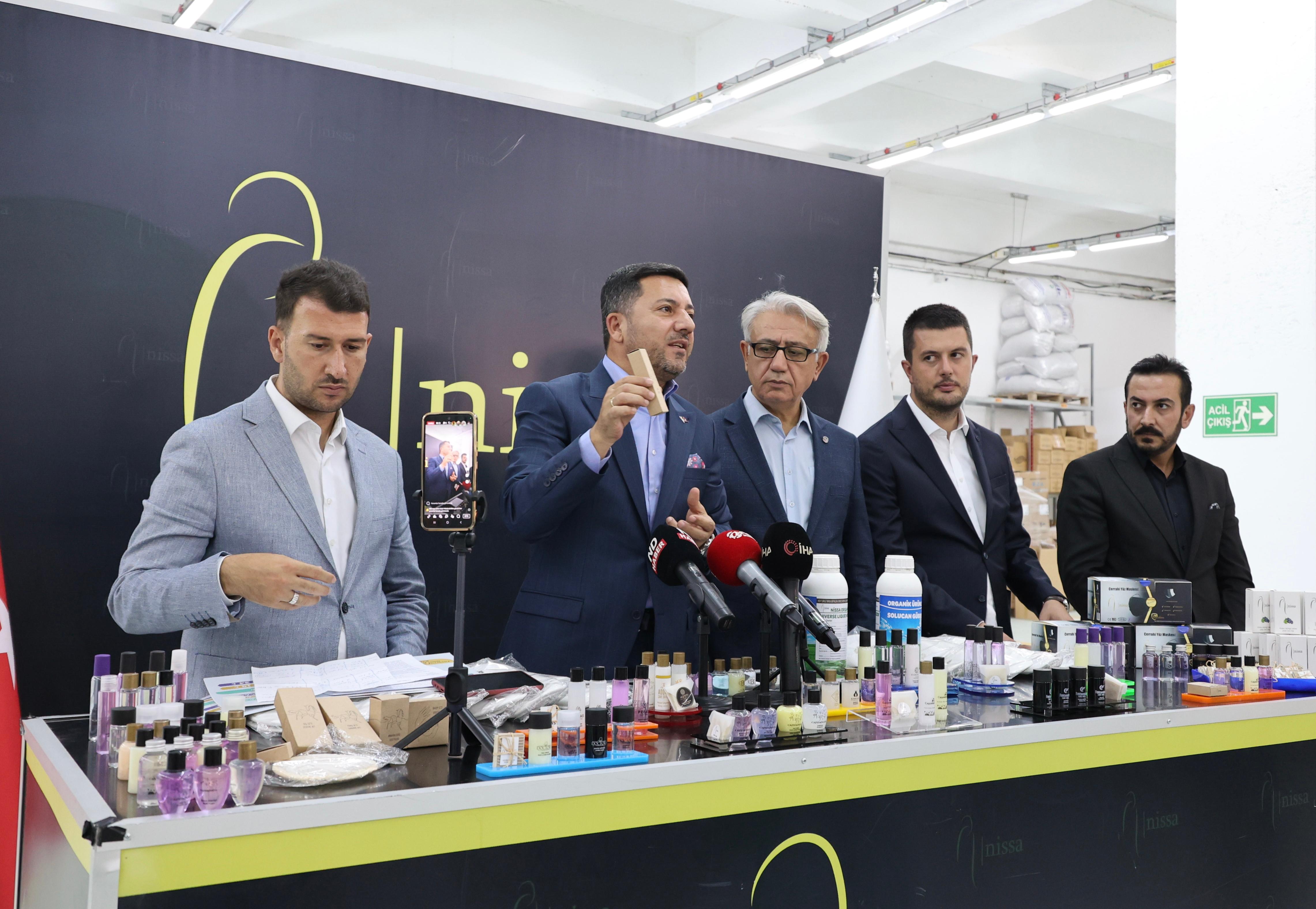 BELEDİYE BAŞKANI RASİM ARI, &ldquo;BUKLET FABRİKAMIZ BELEDİYEMİZE CİDDİ EKONOMİK KATKI VE ŞEHRE İSTİHDAM SAĞLAYACAK&rdquo;