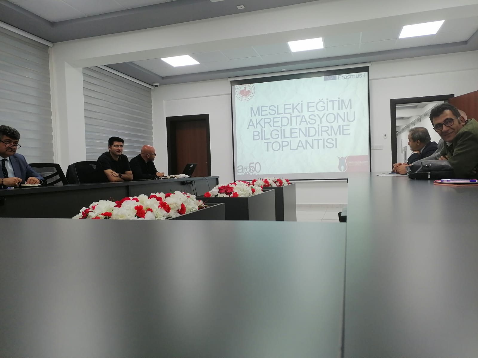 "MESLEKİ VE OKUL EĞİTİMİ AKREDİTASYONU" BİLGİLENDİRME TOPLANTISI YAPILDI