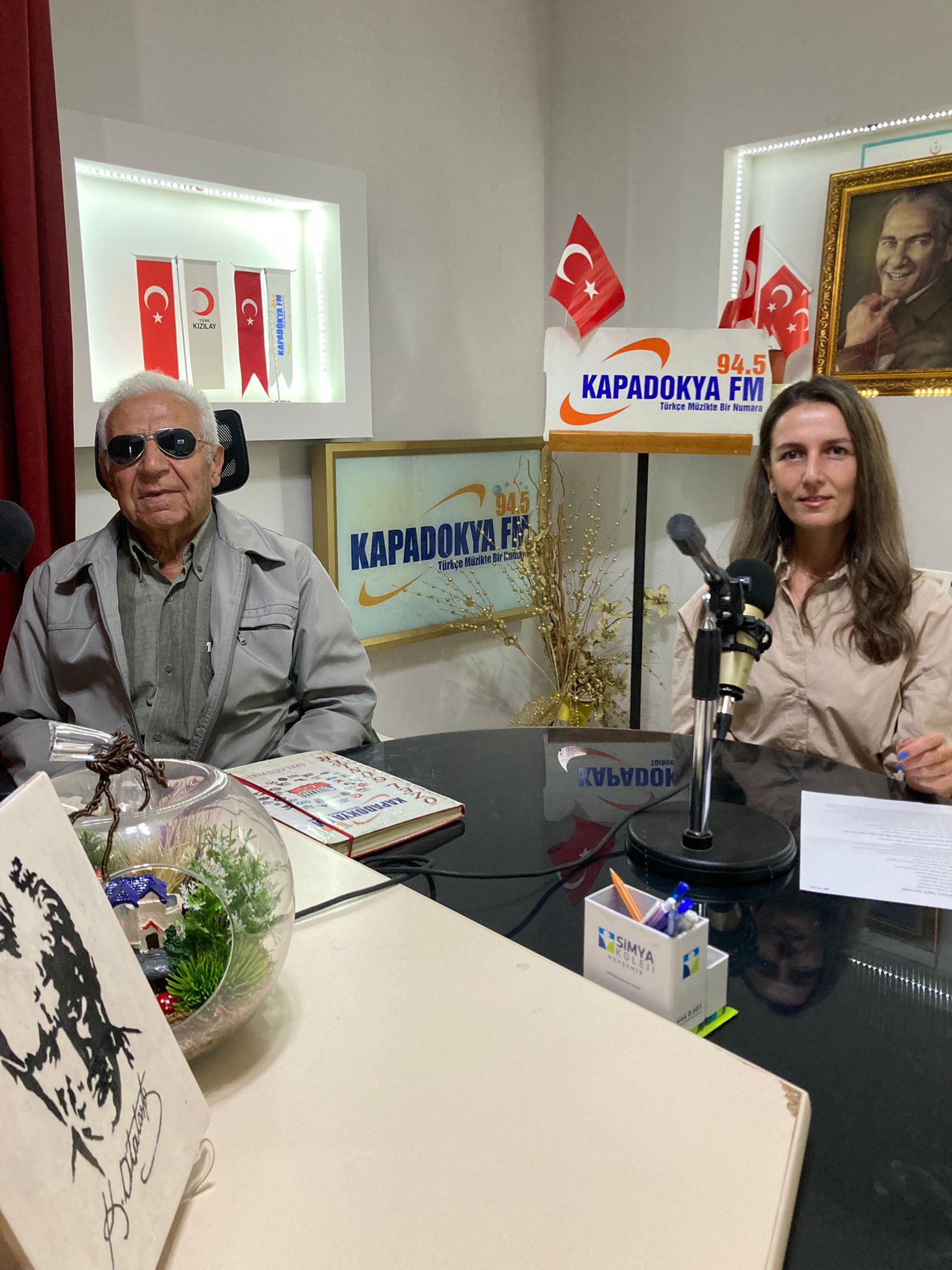 &Ouml;mer Kavak ve Azime Tekin &Ccedil;ocuk hakları ve &ccedil;ocuklara hayır diyebilmeyi &ouml;ğretmek ile ilgili programı.