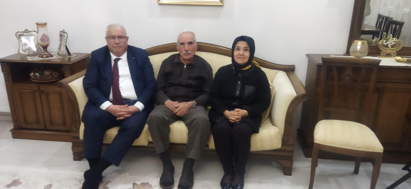 24 KASIM &Ouml;ĞRETMENLER G&Uuml;N&Uuml; KAPSAMINDA &Ouml;ĞRETMENLERE ZİYARET