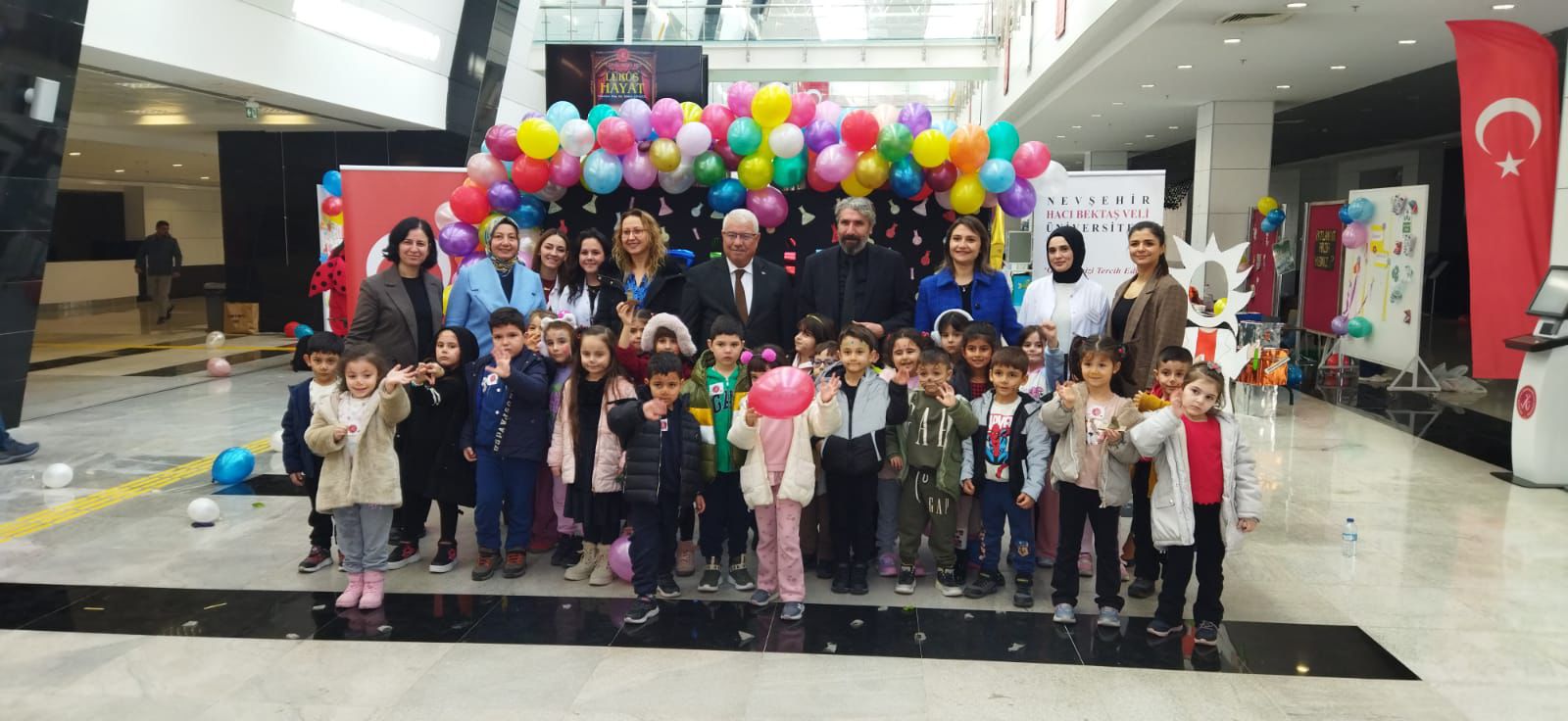 BİLİM ŞENLİĞİ ETKİNLİĞİ D&Uuml;ZENLENDİ
