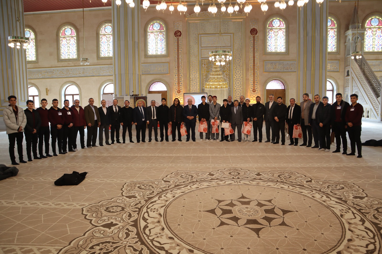 ANADOLU İMAM HATİP LİSELERİ ARASI "GEN&Ccedil; SADA KURAN-I KERİMİ G&Uuml;ZEL OKUMA YARIŞMASI" NEVŞEHİR İL FİNALİ YAPILDI