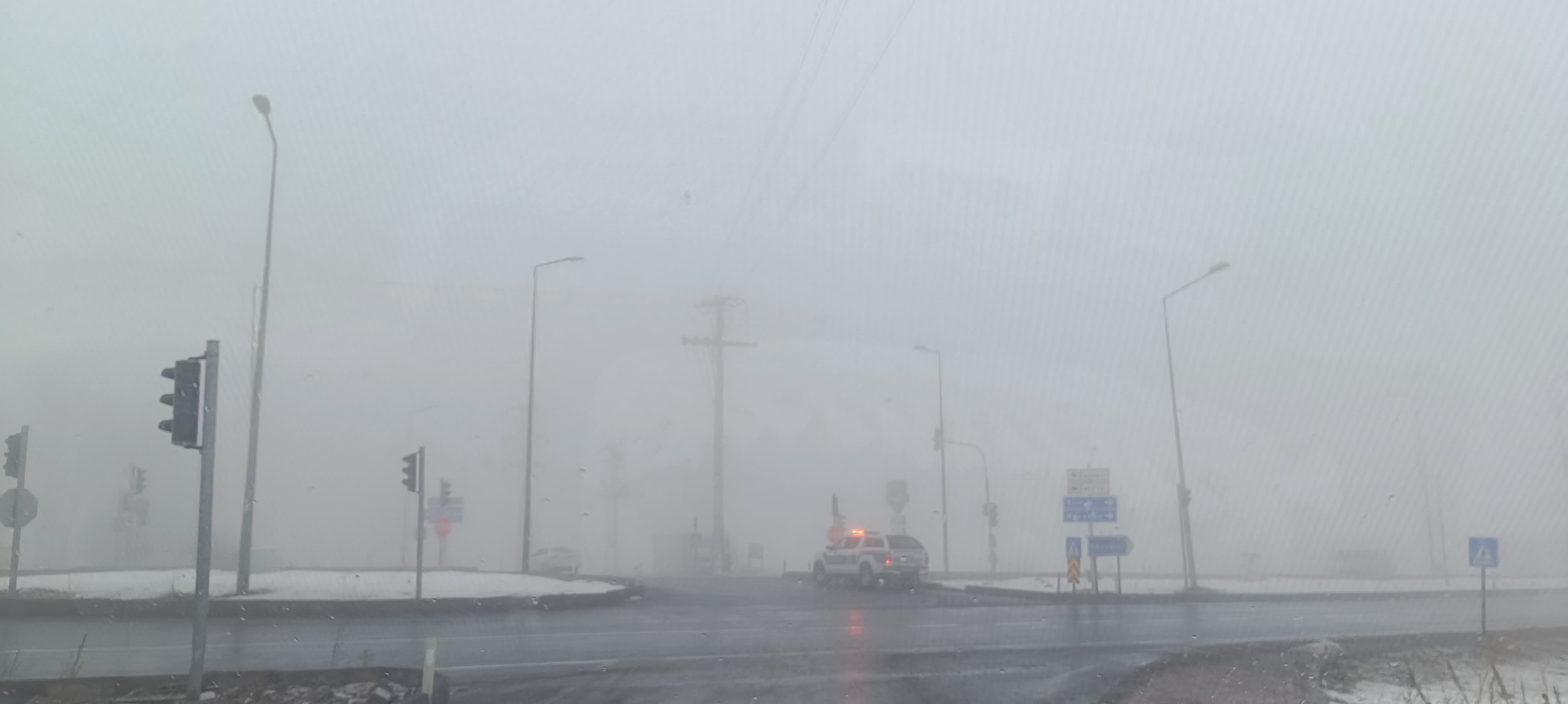 Nevşehir ve İl&ccedil;elerinde Sabah Saatlerin'de Yoğun Sis Etkili Oldu