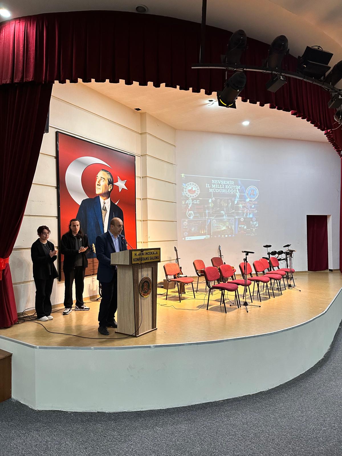 "%50 Sanat, %50 Hayat" Projesi Devam Ediyor