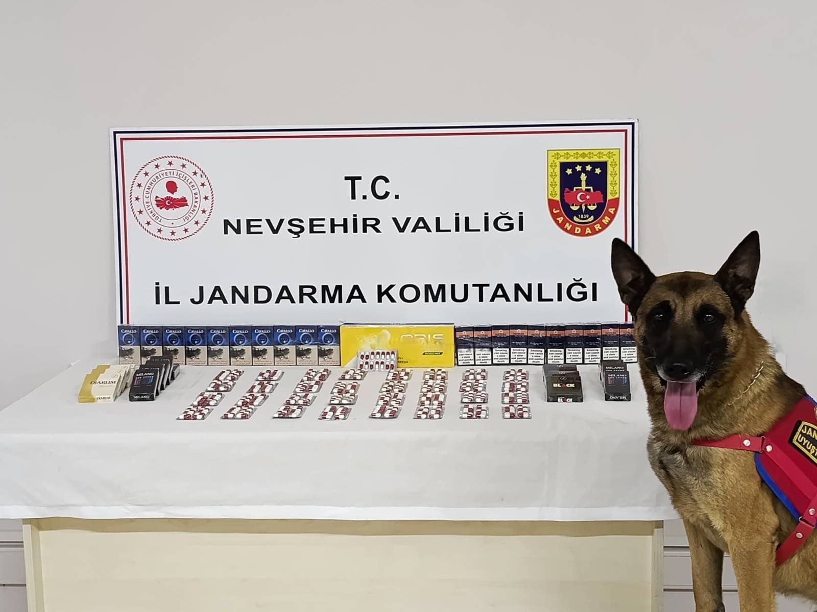 Derinkuyu&rsquo;da Sentetik Ecza ve Ka&ccedil;ak Sigara Ele Ge&ccedil;irildi