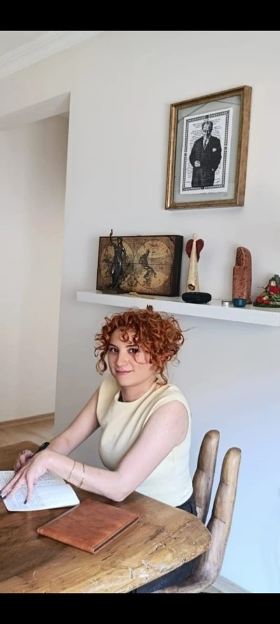Adalet İ&ccedil;in &Ccedil;alışan Bir Kadın