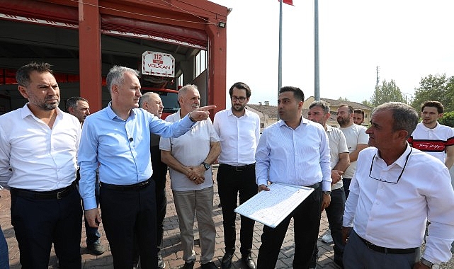 Ağa&ccedil; İşleri Sanayisinde Atıl Alanlar Otoparka D&ouml;n&uuml;ş&uuml;yor