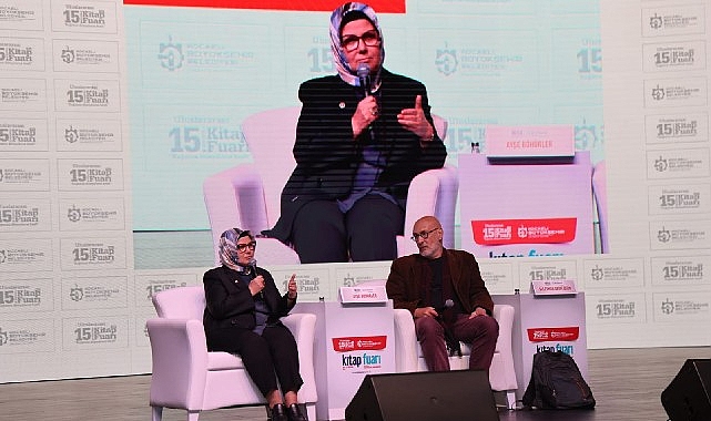 Alatlı'nın T&uuml;rkiye vizyonu Kitap Fuarı'nda konuşuldu