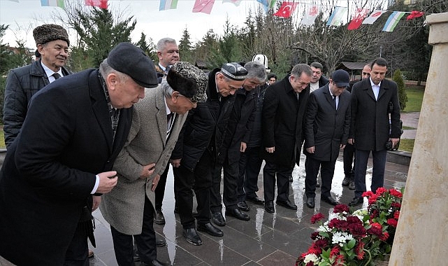 Ali Ş&icirc;r Neva&icirc; Ke&ccedil;i&ouml;ren&rsquo;de D&uuml;zenlenen T&ouml;renle Anıldı