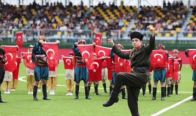 Aliağalılar 19 Mayıs&rsquo;ı Atat&uuml;rk Stadında Kutlayacak