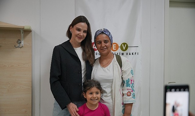 Alina Boz Adıyamanlı Depremzede &Ccedil;ocuklarla Buluştu: Duru ve A&Ccedil;EV&rsquo;le &Ccedil;ocuklar Oynaya Oynaya B&uuml;y&uuml;yor