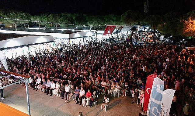 Altınova'nın Cazibe Merkezi: Sahil Gece Pazarı Yeni Y&uuml;z&uuml;yle A&ccedil;ıldı...