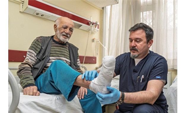 Amp&uuml;tasyondan son anda kurtuldu