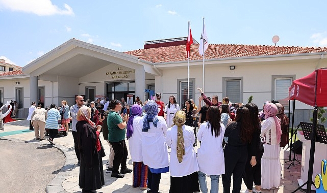 Ana Kucağı&rsquo;nda D&uuml;zenlenen Bahar Şenliğinde &Ouml;zel Bireyler Doyasıya Eğlendi