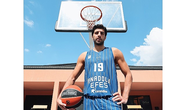 Anadolu Efes Spor Kul&uuml;b&uuml;, 50. Yılını kutlayacağı 2025 &ndash; 2026 sezonunda GSA Sport tarafından &uuml;retilen formalarla sahada olacak