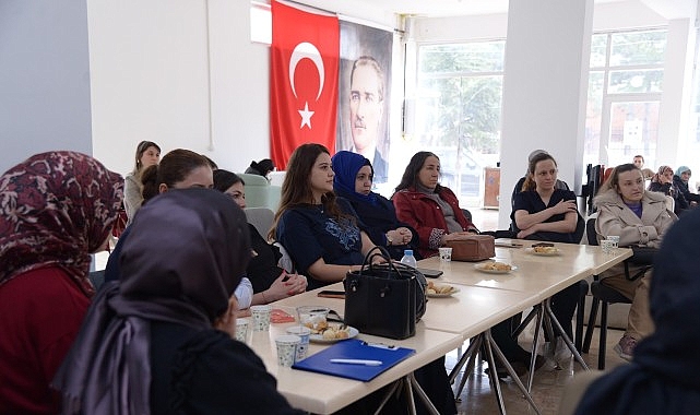 Anne Adaylarına Yol G&ouml;steren Seminer