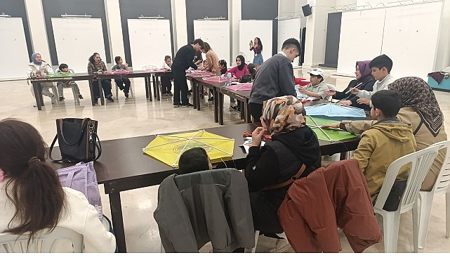 Anneler G&uuml;n&uuml;&rsquo;ne &ouml;zel u&ccedil;urtmalarını hazırladılar
