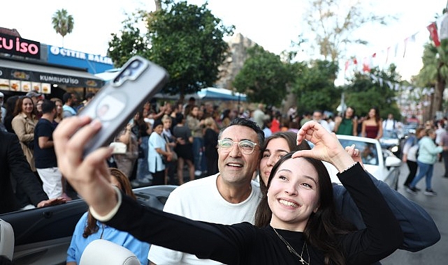 Antalya Altın Portakal Film Festivali&rsquo;nde geleneksel kortej coşkusu