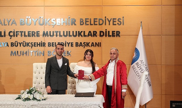 Antalya B&uuml;y&uuml;kşehir Belediyesi nikah salonunda &ldquo;05.05.2025&rdquo; yoğunluğu